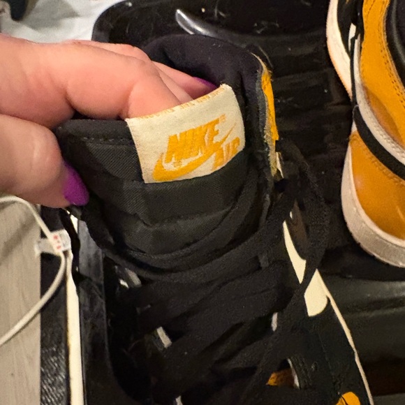 Nike Air Jordan 1 Retro OG High GS “Taxi” (575441-711) Youth Size 4 - Picture 5 of 6